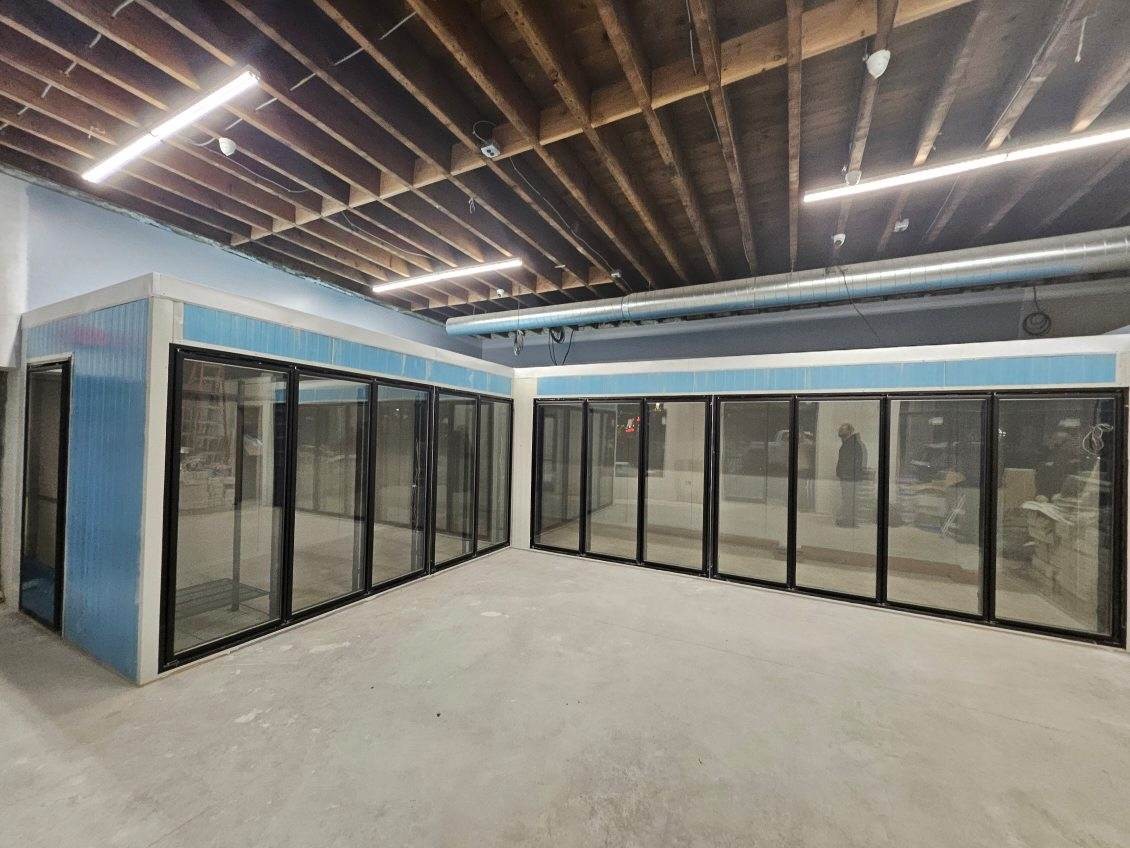 Glass Walk In Box Used Glass Door Walk In Coolers and Beer Caves